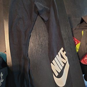 Nike leggings